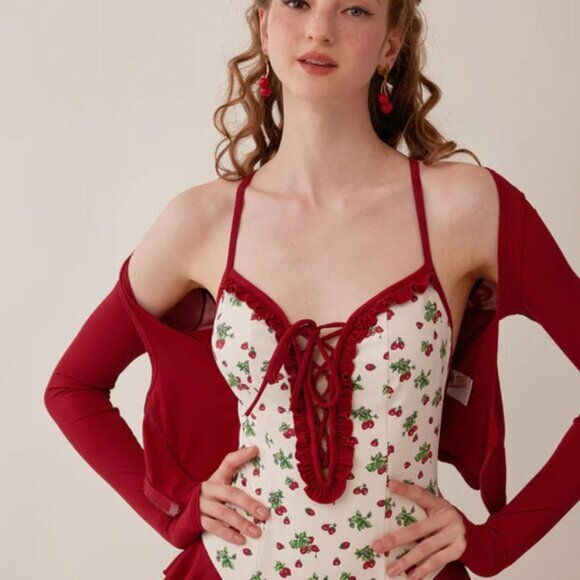 DARLING STRAWBERRY COVERED BODYSUIT RED GREEN Tops - LACEMADE VIBRANT STRAWBERRY BODYSUIT NWT SIZE XL FRONT CORSET LACING.